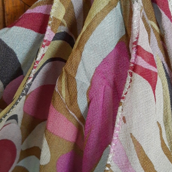 Kenneth Cole Silk Chiffon Asymmetrical Top Sz 4 - Picture 9 of 10